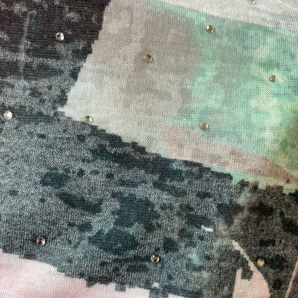 VTG Cat print watercolor Vneck top w/ delicate bling flutter sleeves 🐱 - Picture 11 of 15